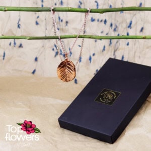 Rose leaf | Copper necklace