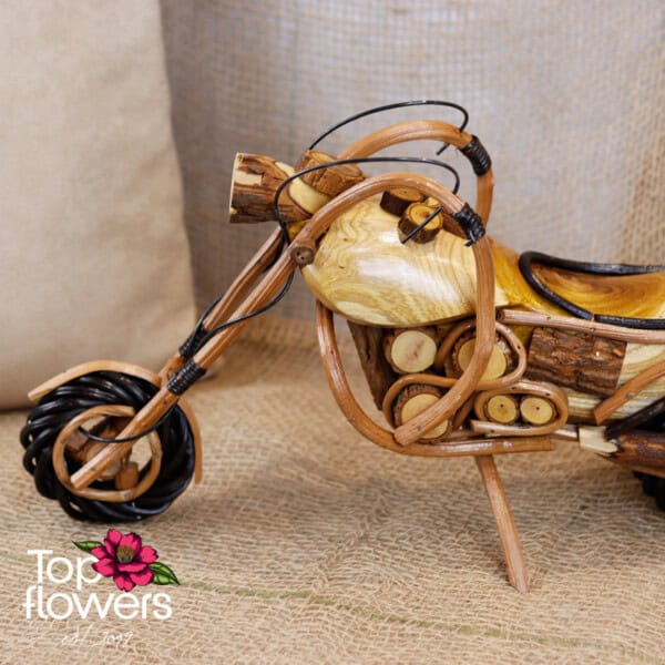 Decorative wooden motorcycle - Image 3