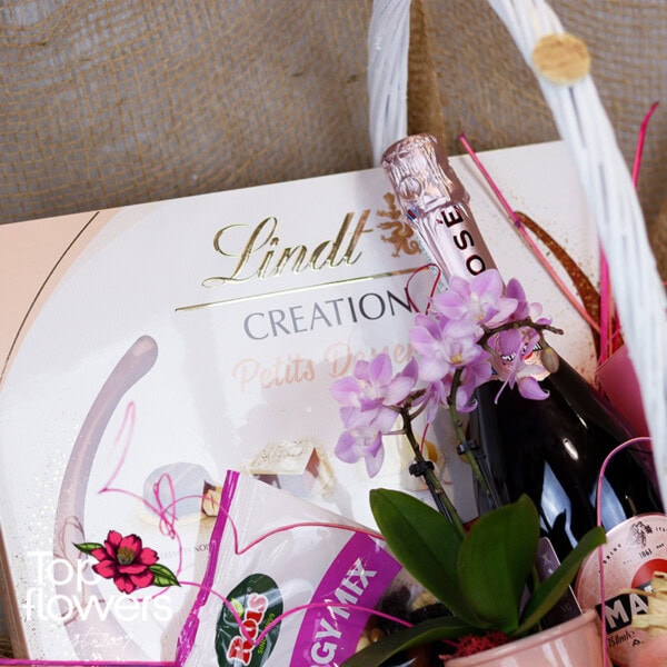 Gift Basket | VI