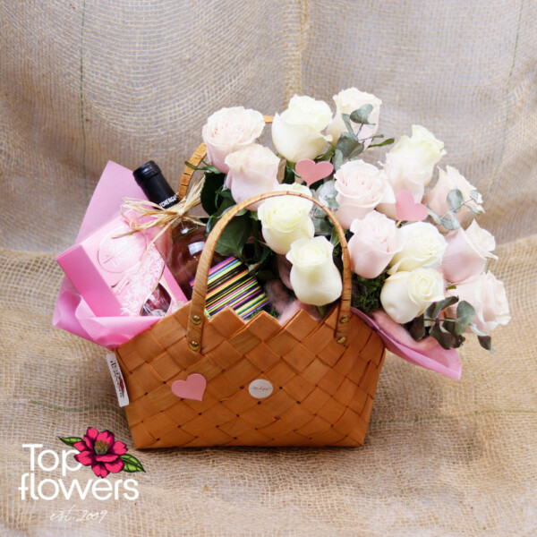 Gift bag with flowers I | Arrangement