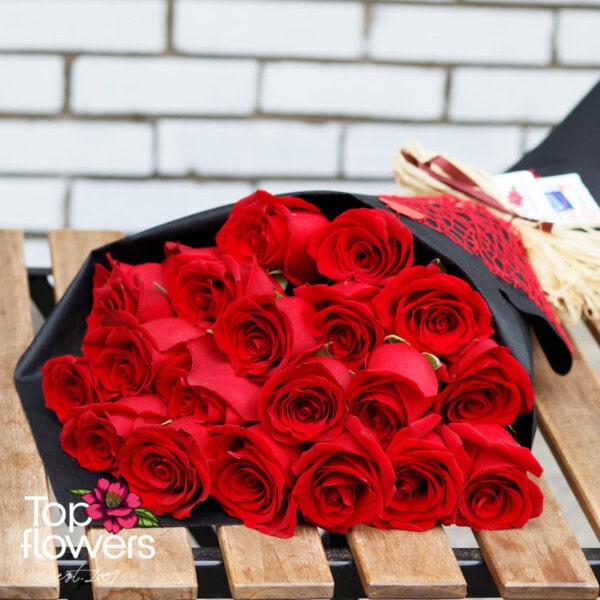 Classic bouquet | Red roses DELUXE